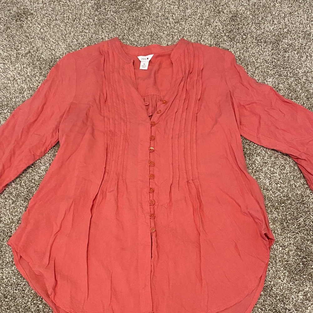 ☀️ 3 for 25 ☀️ Intro. Coral Pleated Blouse
